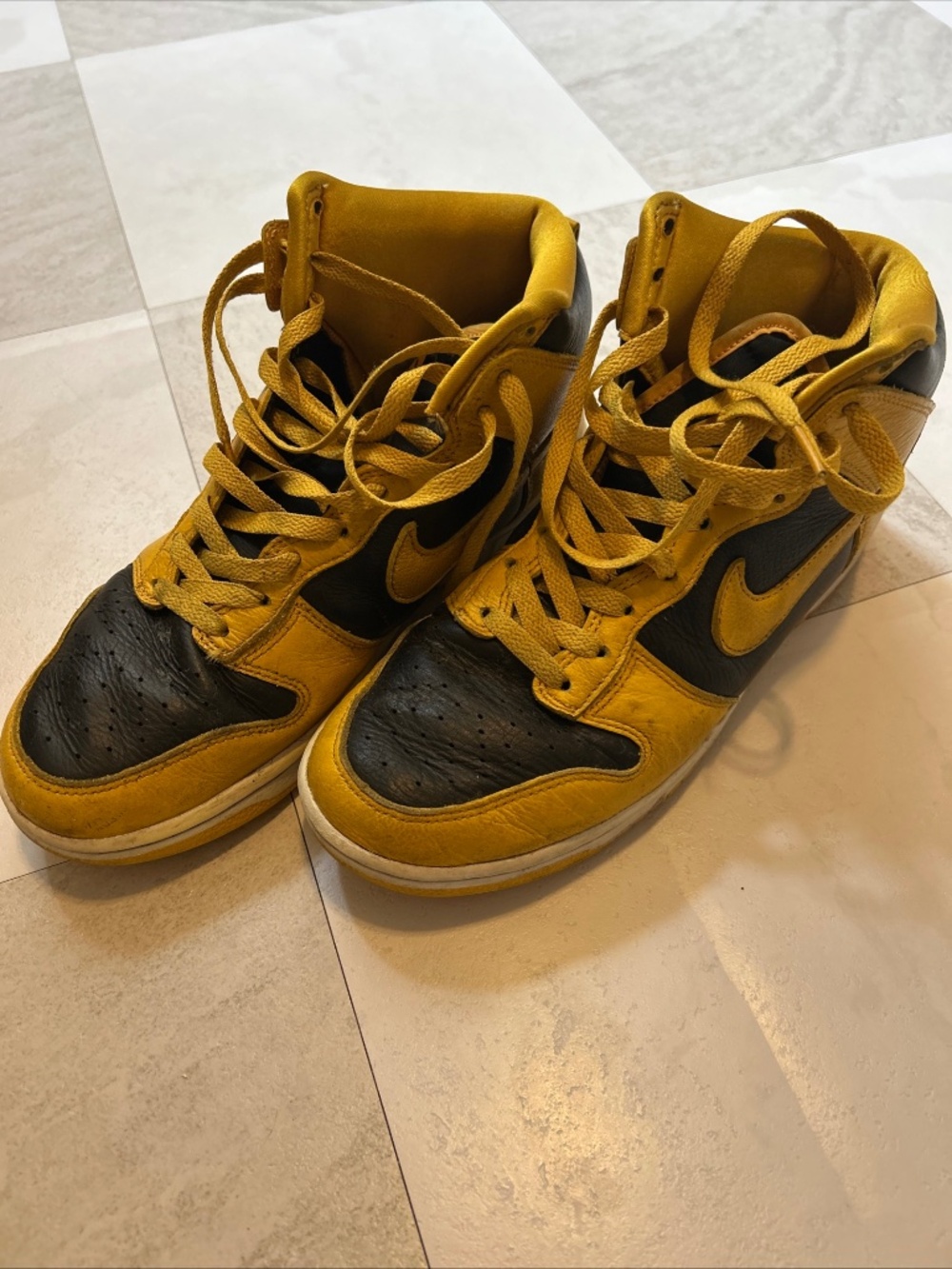 NIKE Dunk High Wu-Tang Clan Yellow Black High Top Athletic Sneakers Size 8
